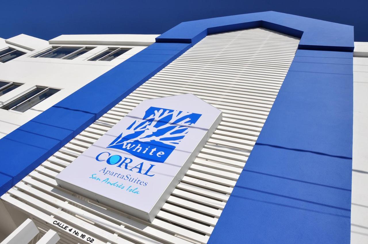White Coral Apartasuites San Andrés Buitenkant foto